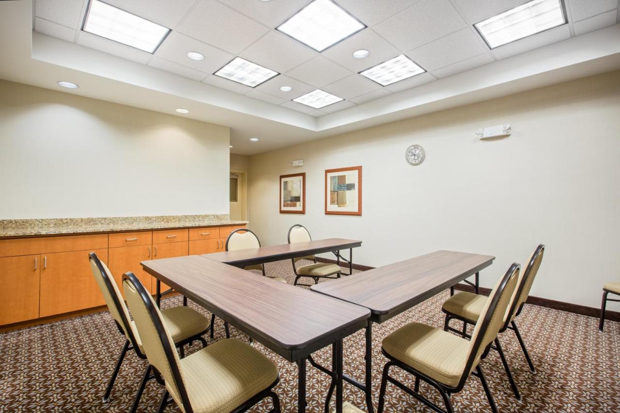 Photo - Candlewood Suites Pittsburgh-Cranberry by IHG