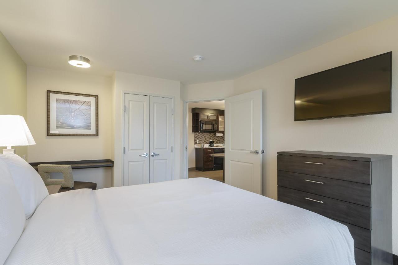Candlewood Suites Mishawaka By IHG photo 2