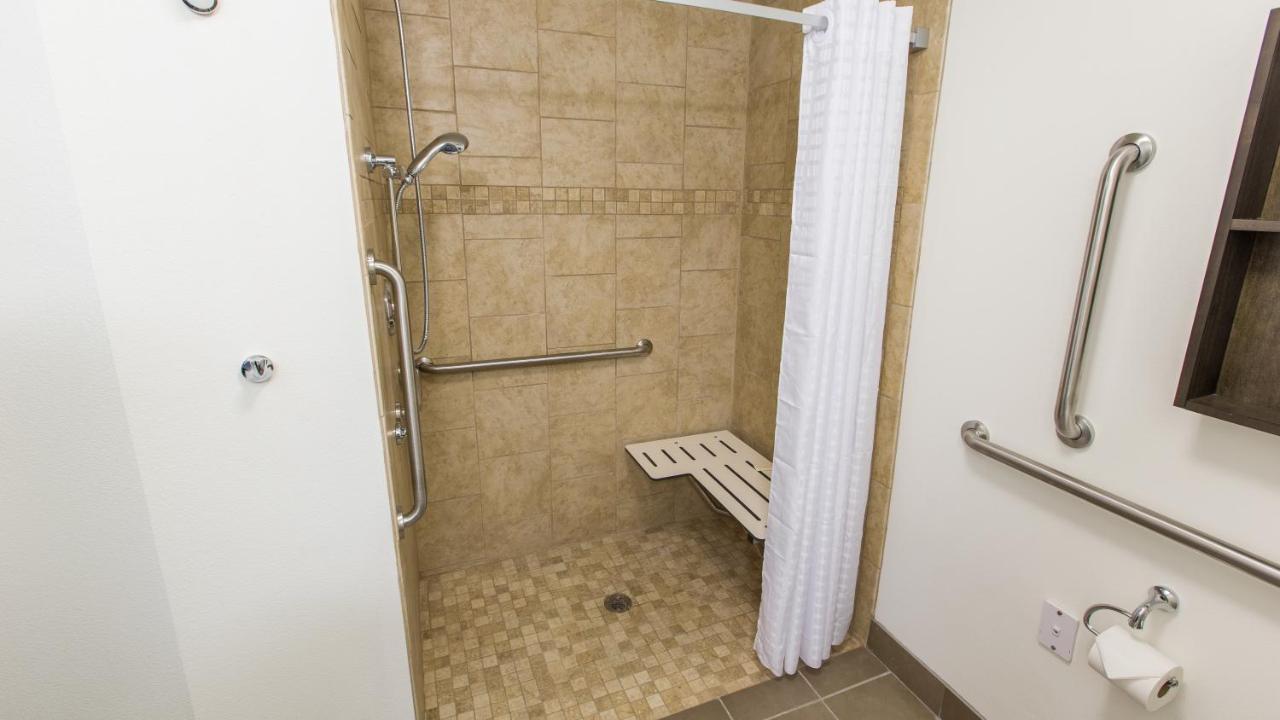 Candlewood Suites Overland Park By IHG photo 2