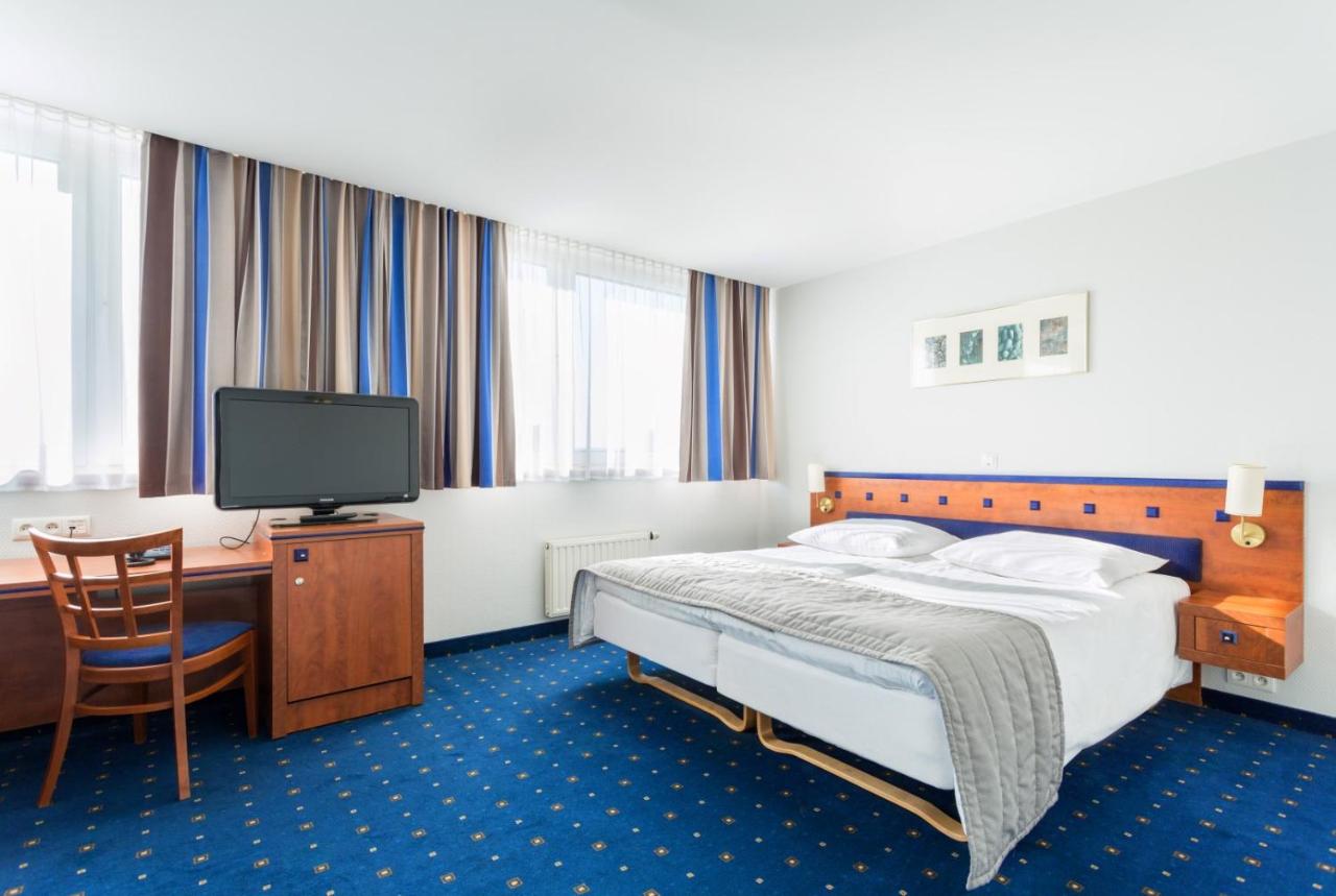 Qubus Hotel Legnica photo 2