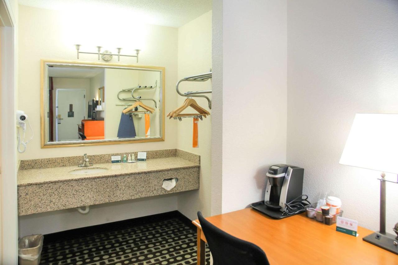 Foto - Quality Inn Fayetteville Near Historic Downtown Square