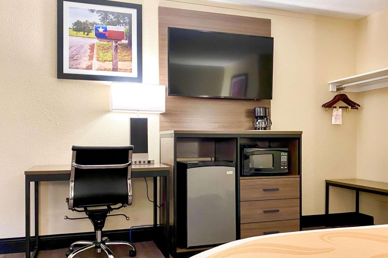 Photo - Quality Inn & Suites Airport
