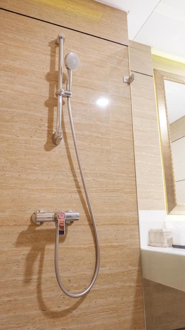 Royal Palm Hotel & Conference Center Cengkareng photo 2