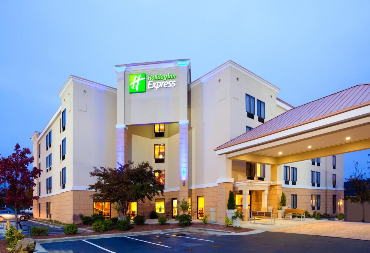 Photo - Holiday Inn Express Durham by IHG