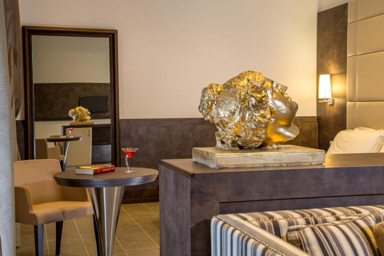 Hearth Hotel photo 4