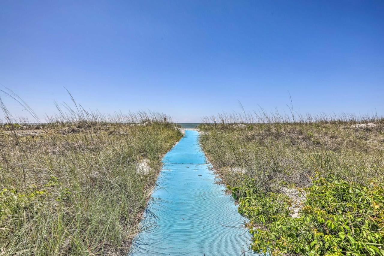 Walk to Beach: North Myrtle Condo! photo 4