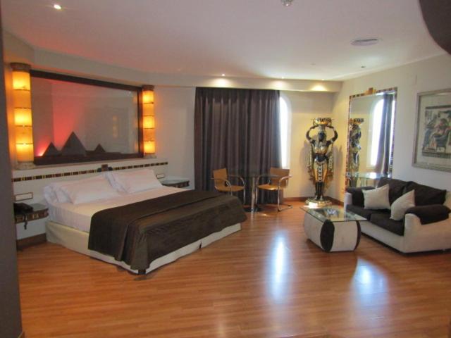 Hotel Alkalat photo 3