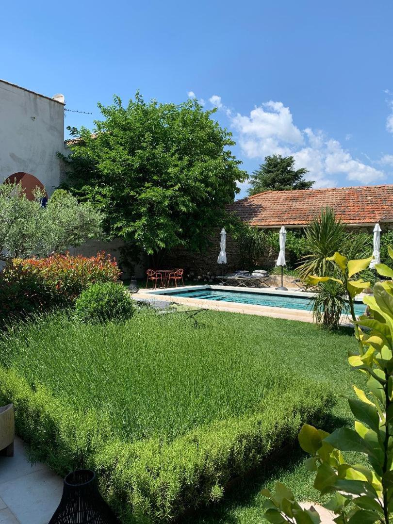Le petit hotel - 4