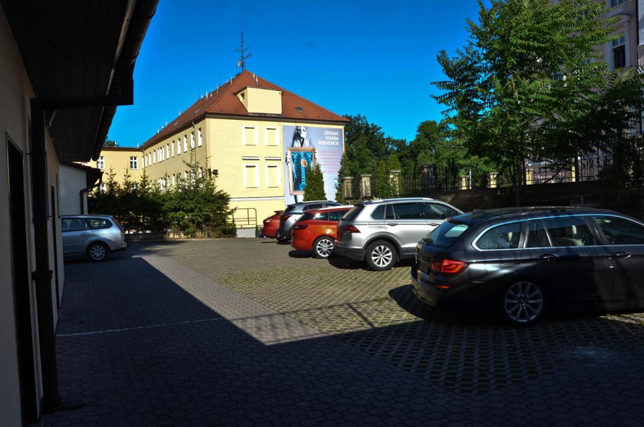 Hotel Paradies