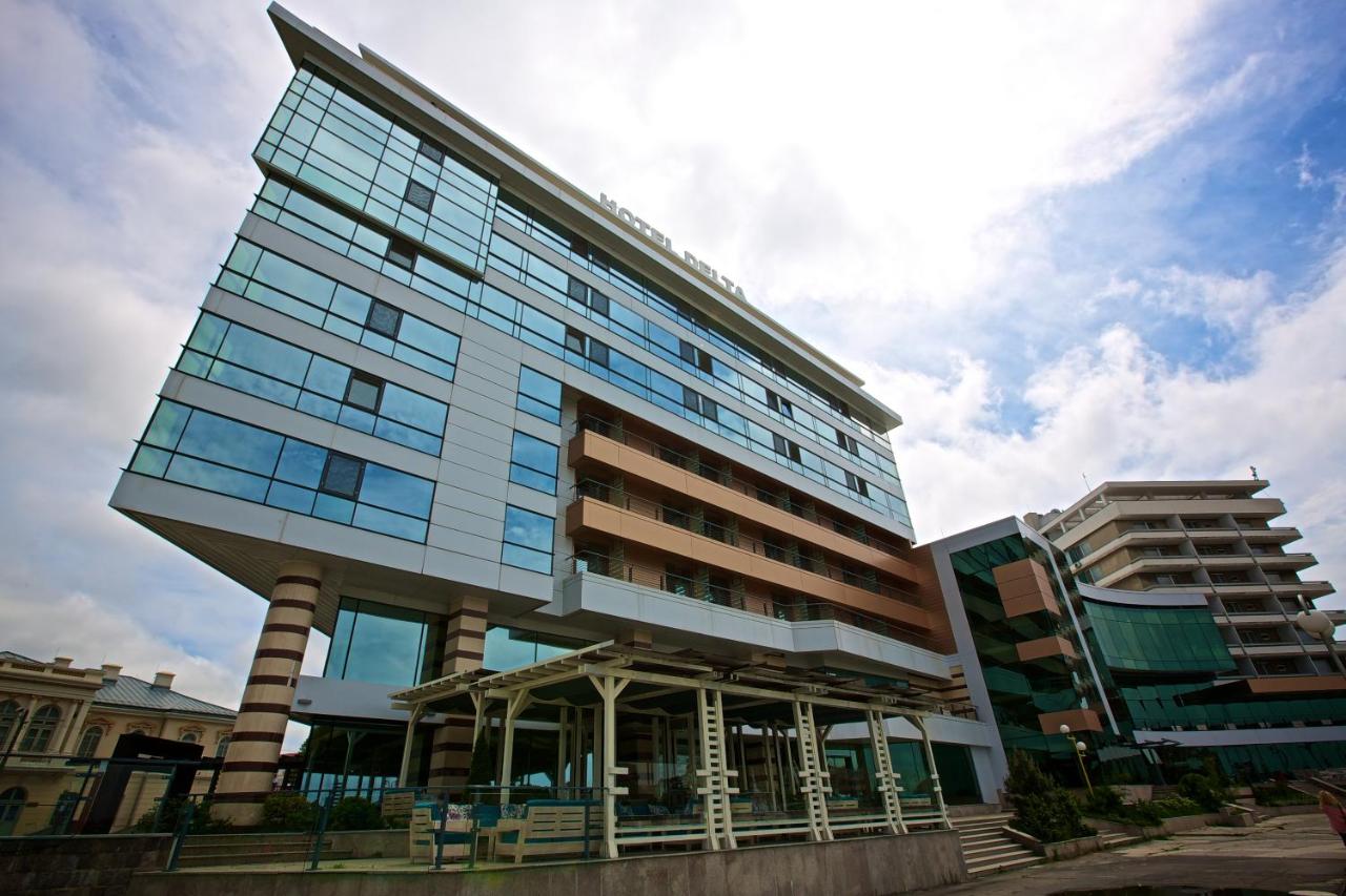 Hotel Delta 4 - 5