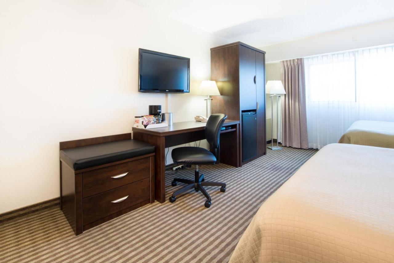 Victoria Inn Hotel & Convention Centre Brandon photo 3