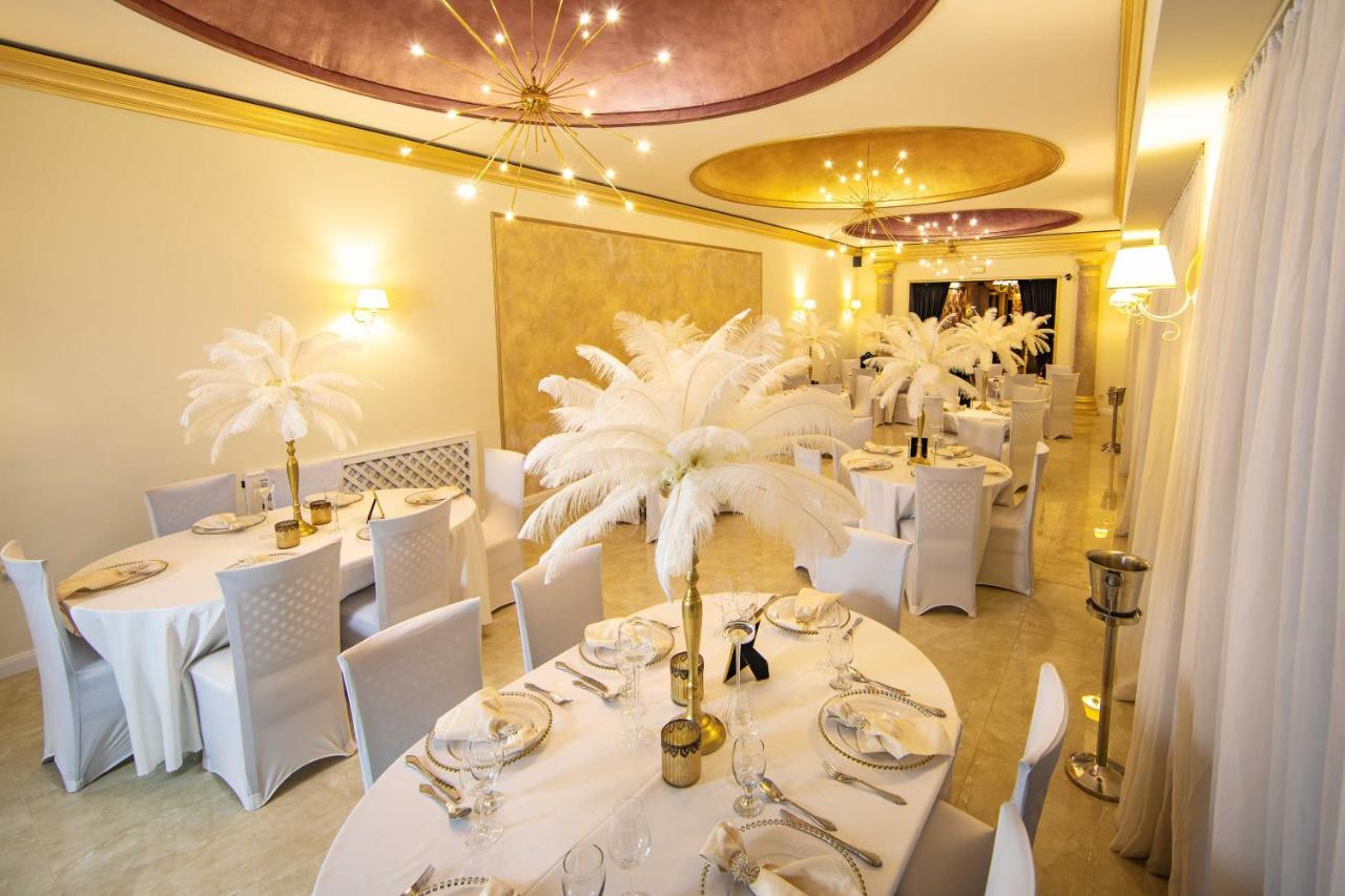 Hotel Capital with private wellness photo 2