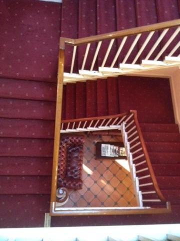 The Royal Victoria & Bull Hotel photo 3
