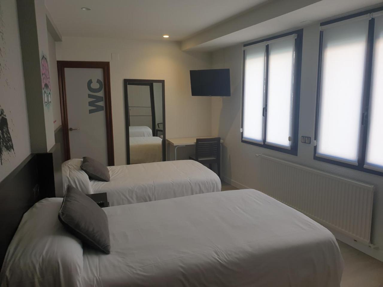 Hotel Arts - Gasteiz Centro photo 2