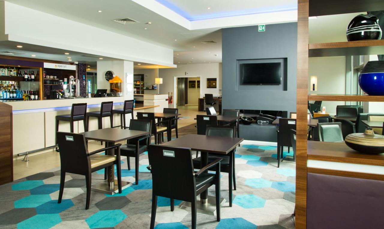 Holiday Inn Express Lincoln City Centre by IHG - 3