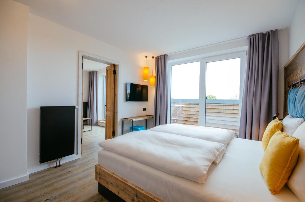 Hotel Landhafen photo 2