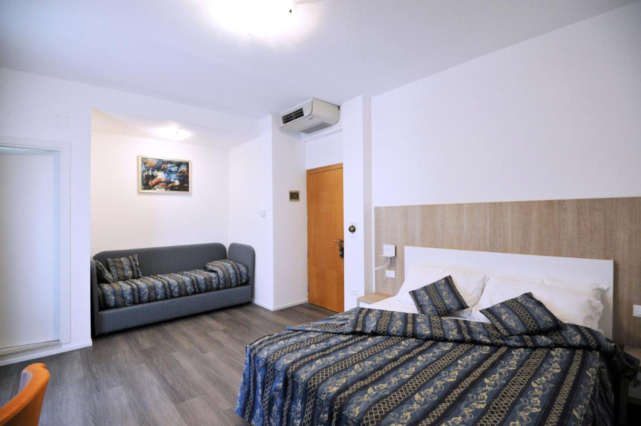 Hotel Marzia Holiday Queen photo 2