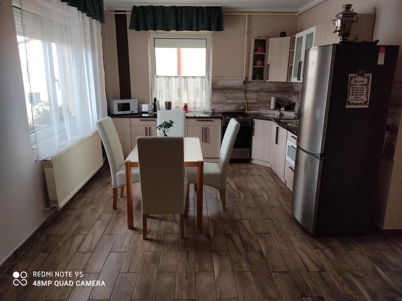 Fox Apartmanok - 3