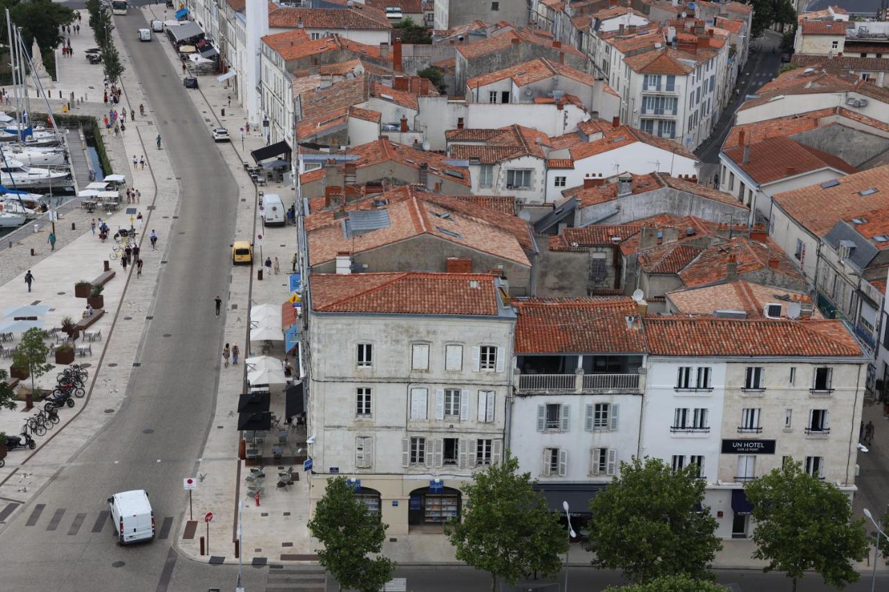 Un Hotel sur le Port