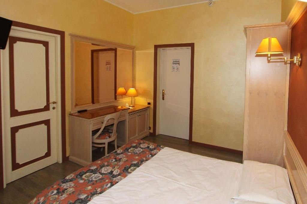 Park Hotel photo 2