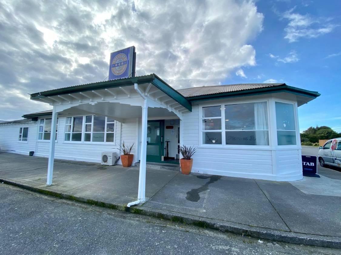 Hokitika Pioneer Hotel photo 4