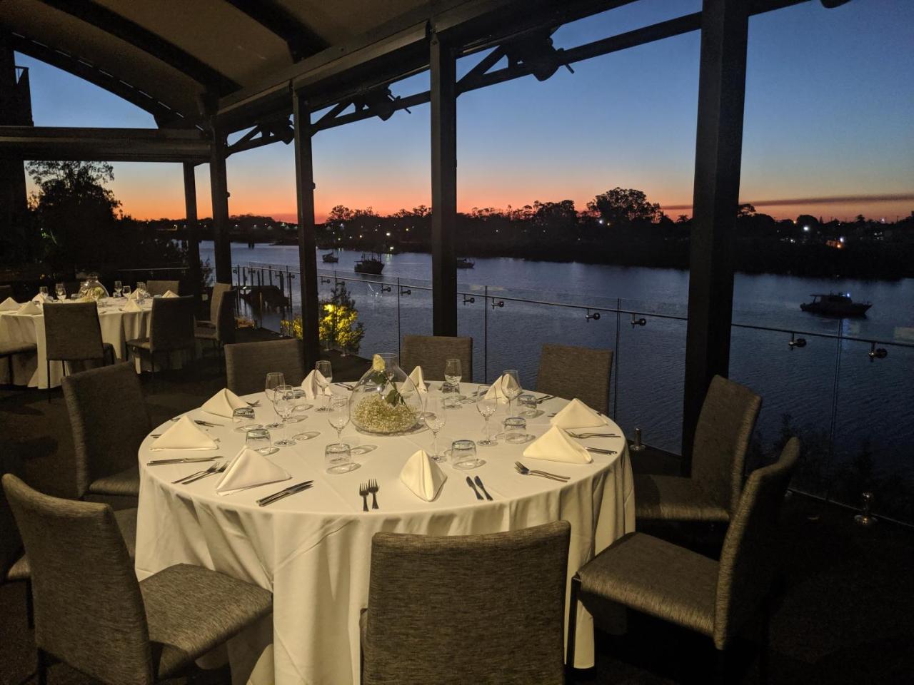 Burnett Riverside Hotel photo 3