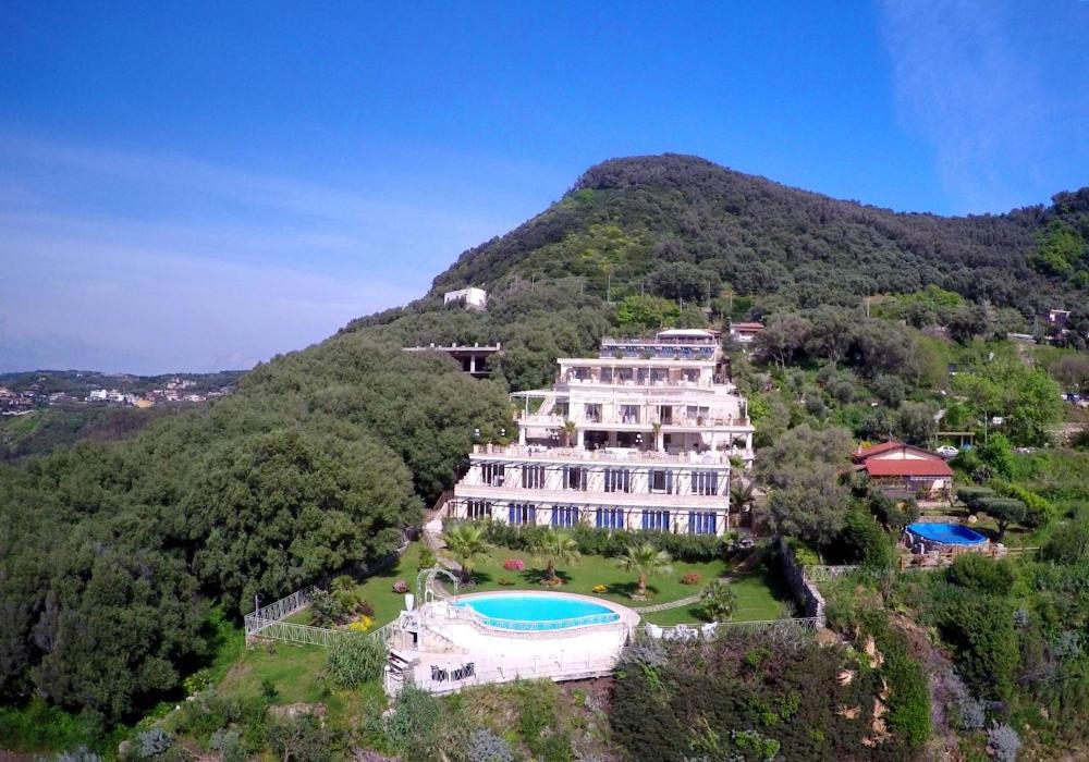 CapoSperone Resort - 2