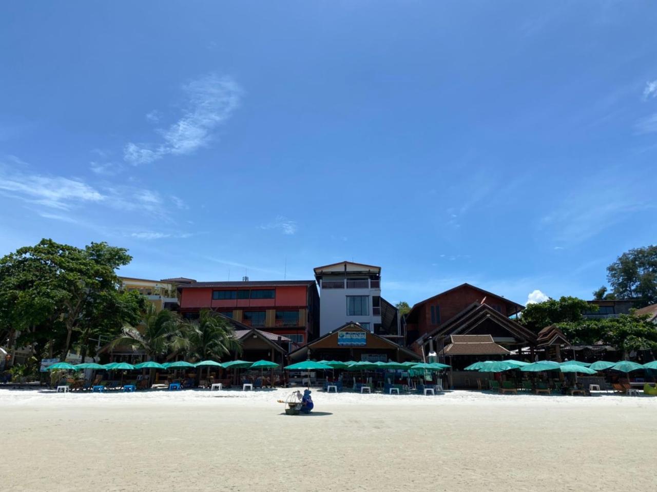Photo - Sinsamut Koh Samed