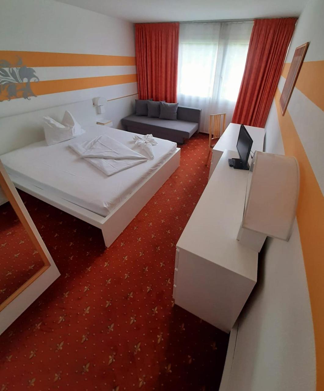 Foto - Lenas West Hotel