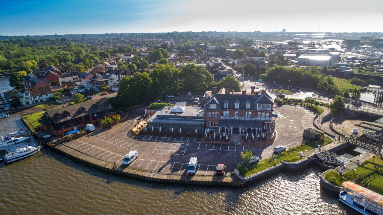 Wherry Hotel photo 2