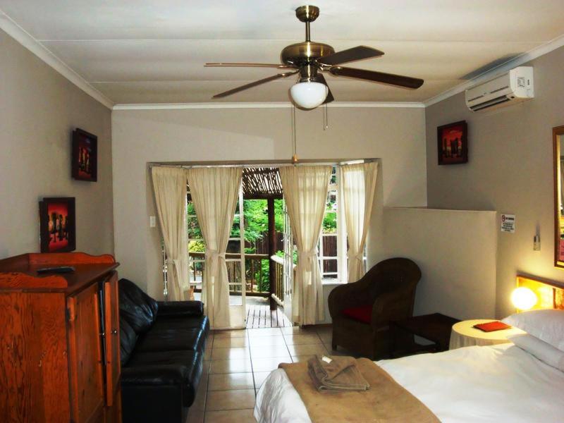 Photo - Flintstones Guest House Fourways