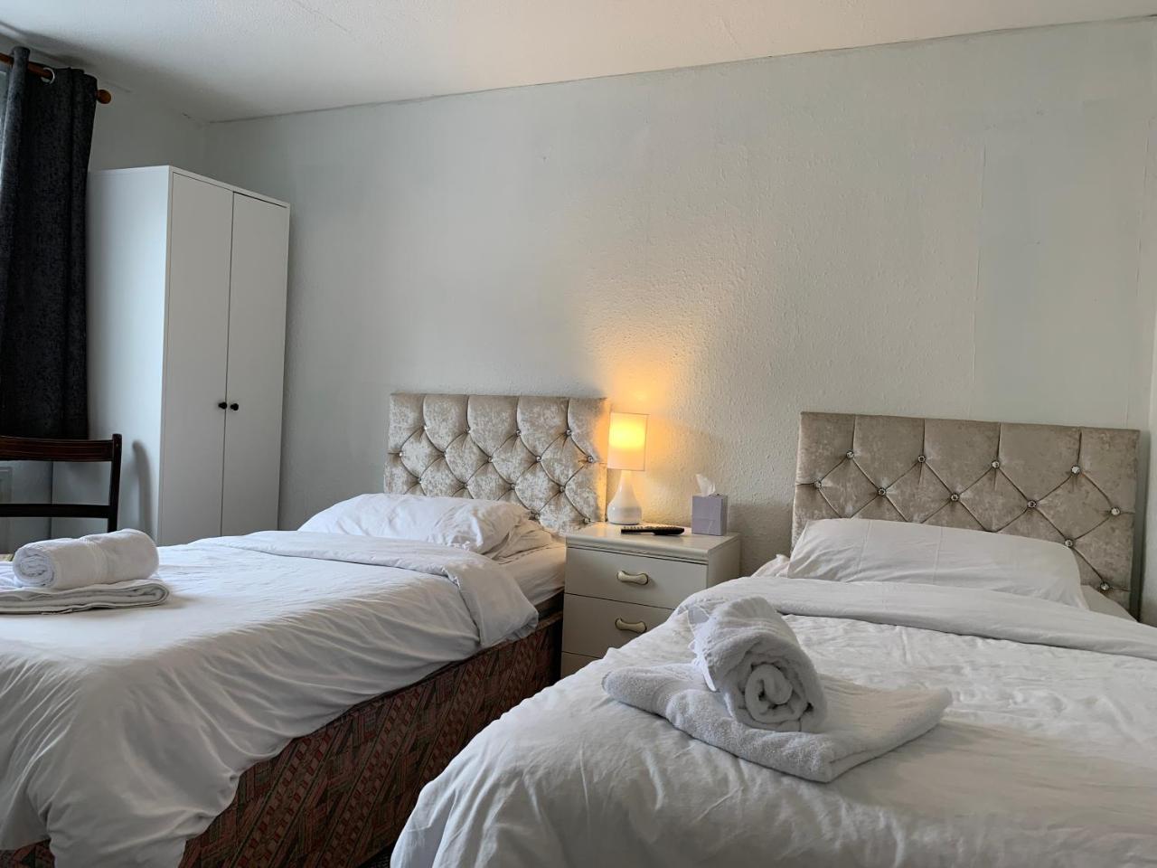 St Anne's Road Guest House photo 2