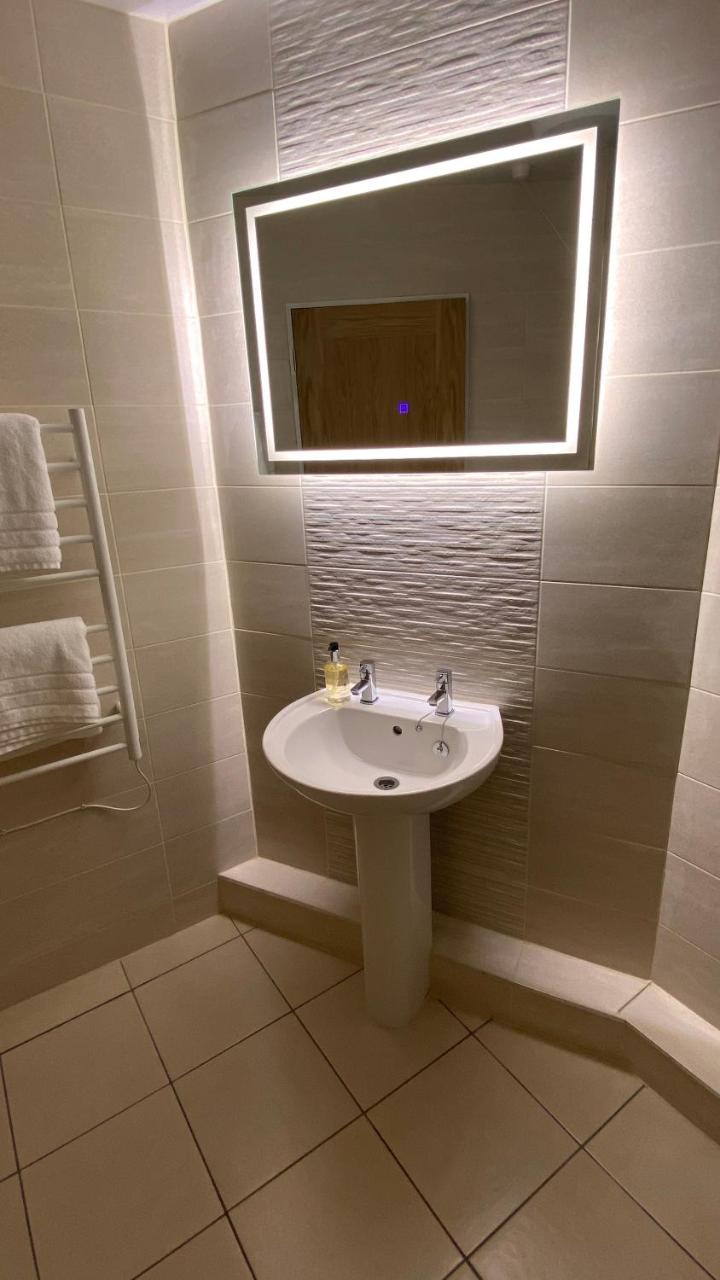 Butterchurn Guest House - 4