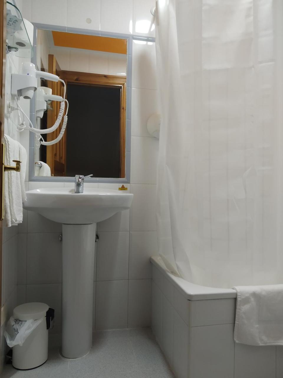 Hotel Los Robles photo 3