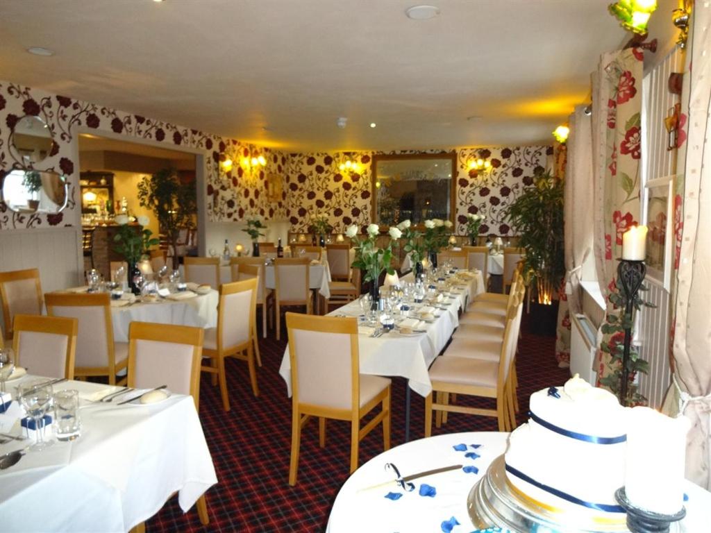 The Commercial Hotel - 4