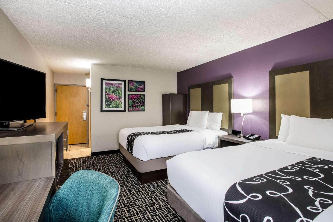 La Quinta Inn by Wyndham Davenport & Conference Center photo 3