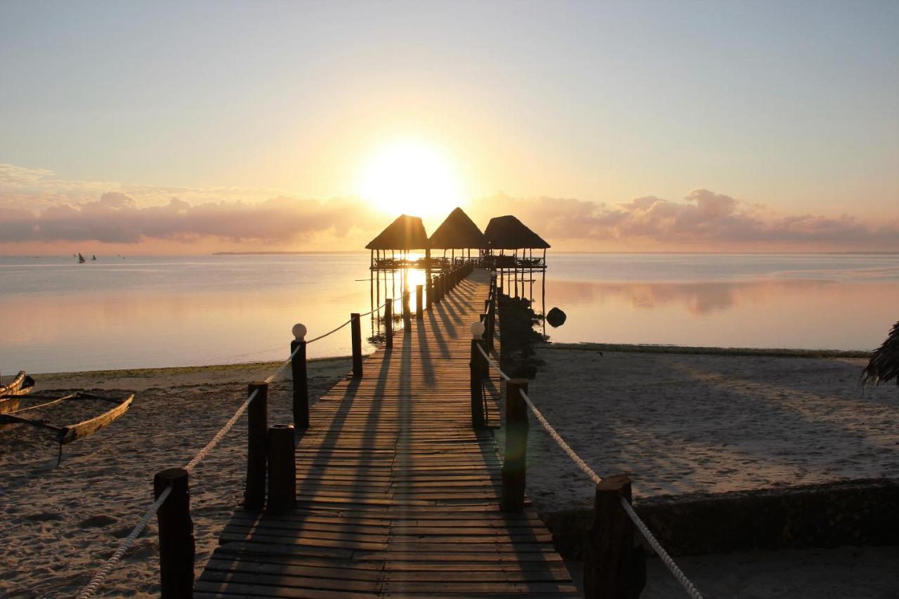 Paradise Beach Resort & Spa photo 3