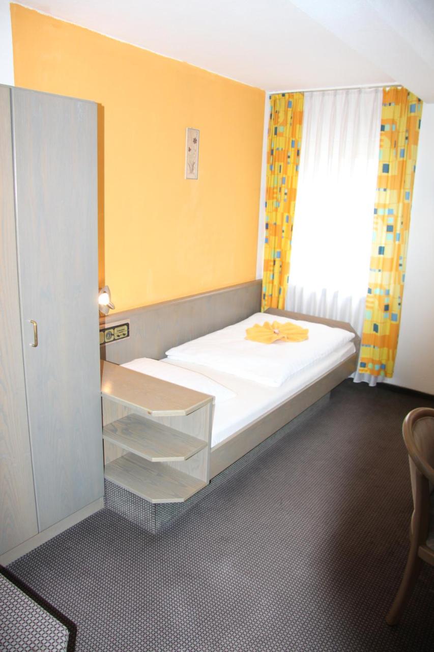 Hotel am Schloss Neuenstein photo 3