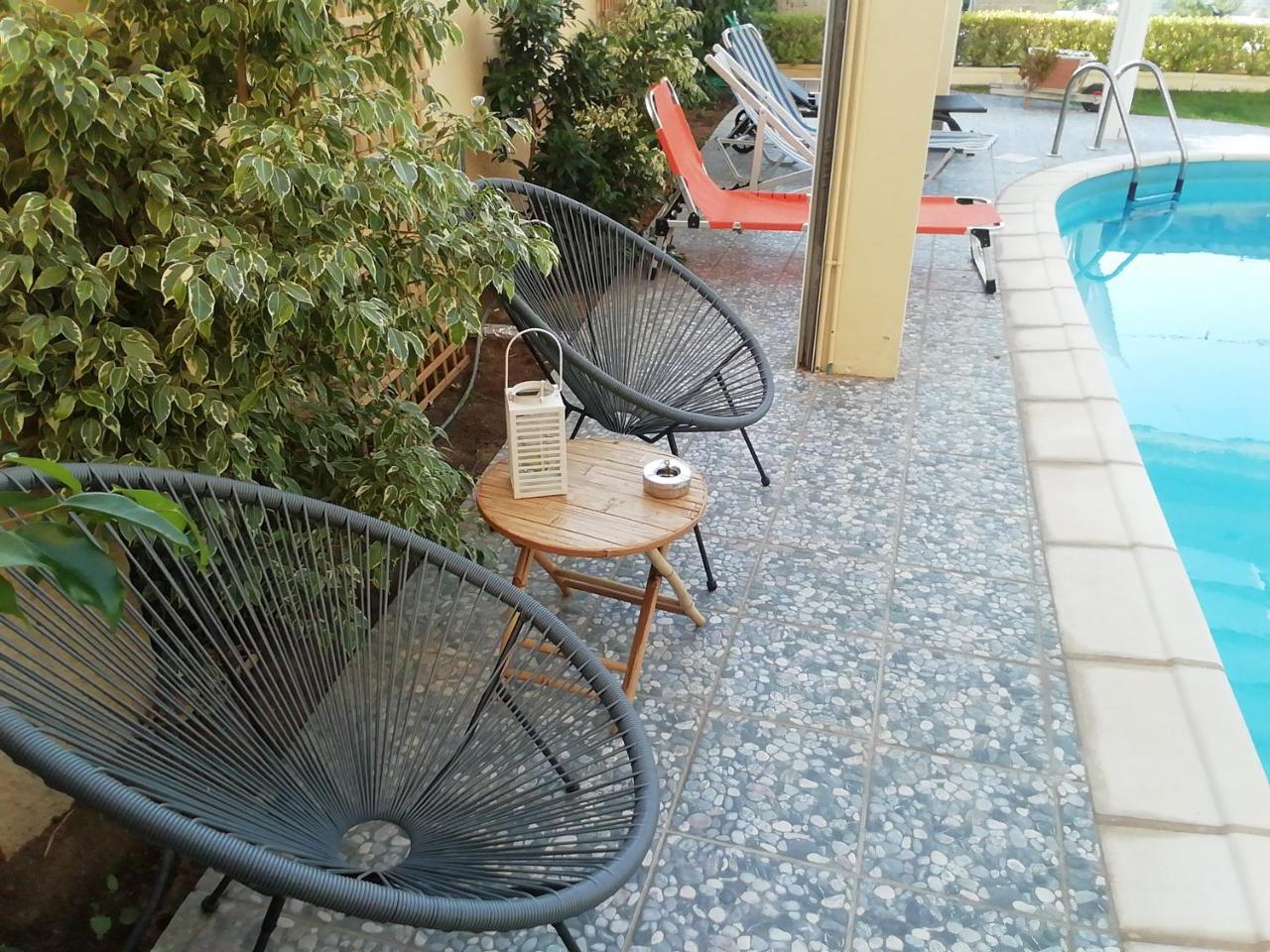 Stone Guesthouse - 4