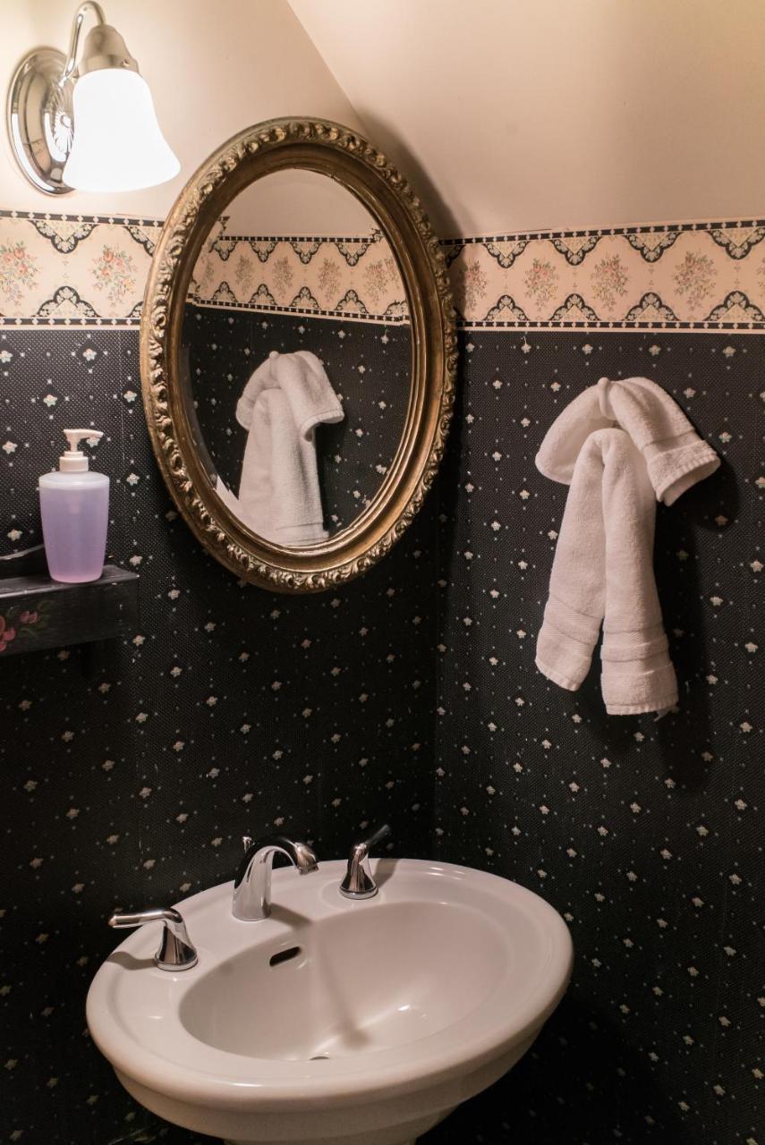 The Mulberry Inn -An Historic Bed and Breakfast photo 3