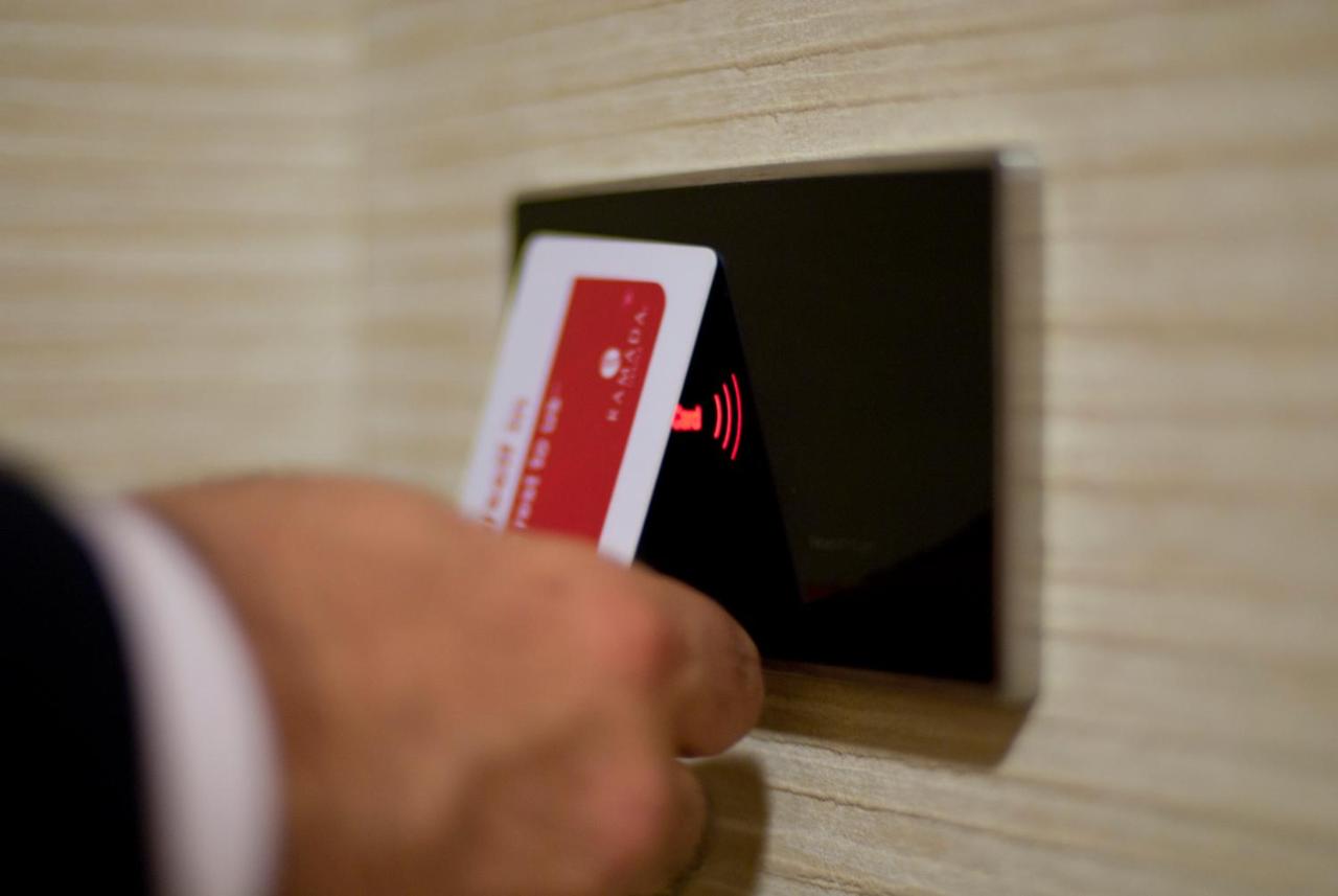 Ramada by Wyndham Oradea photo 3