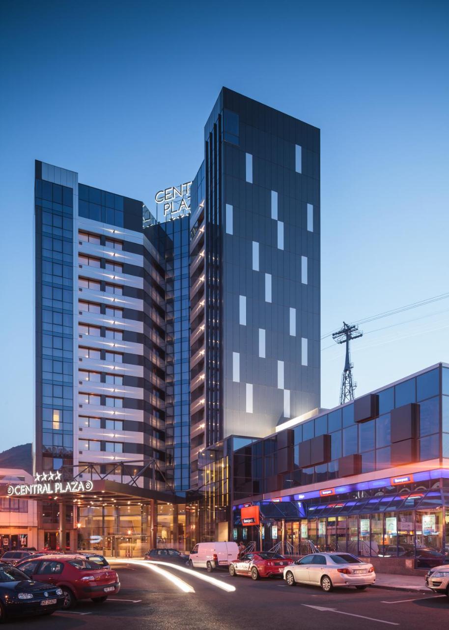 Central Plaza Hotel - 2