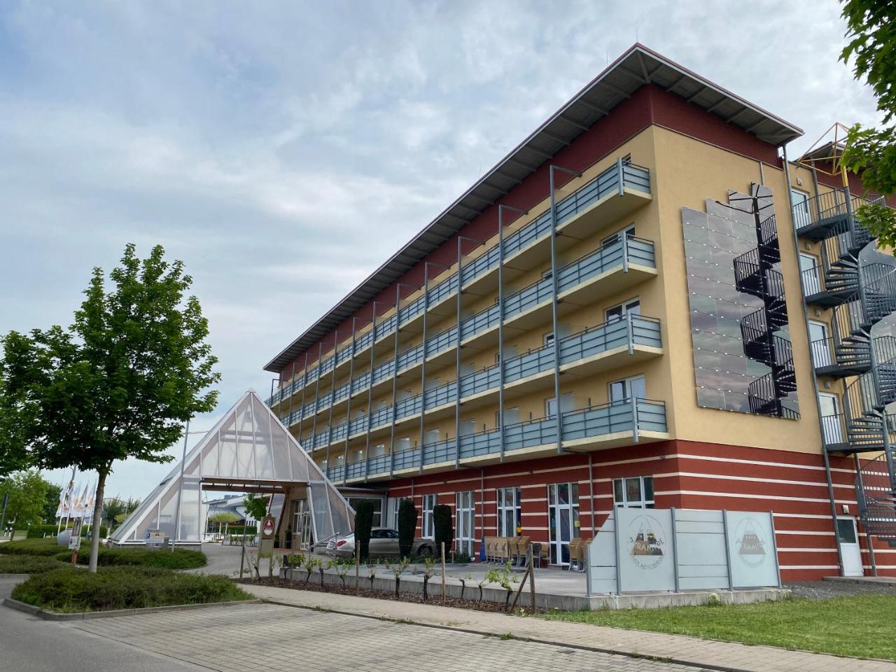 Kurhotel Pyramide Bad Windsheim - 6