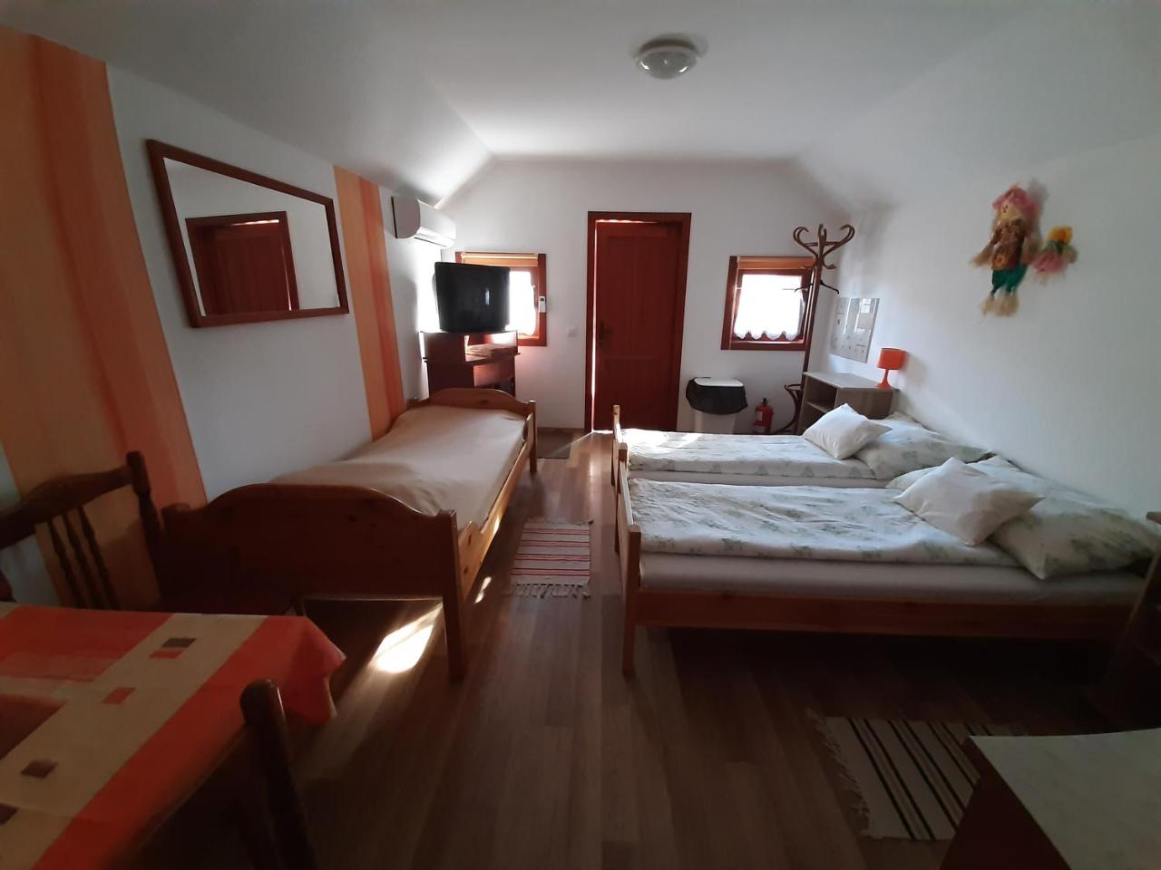 Mátyás Vendégház - 5