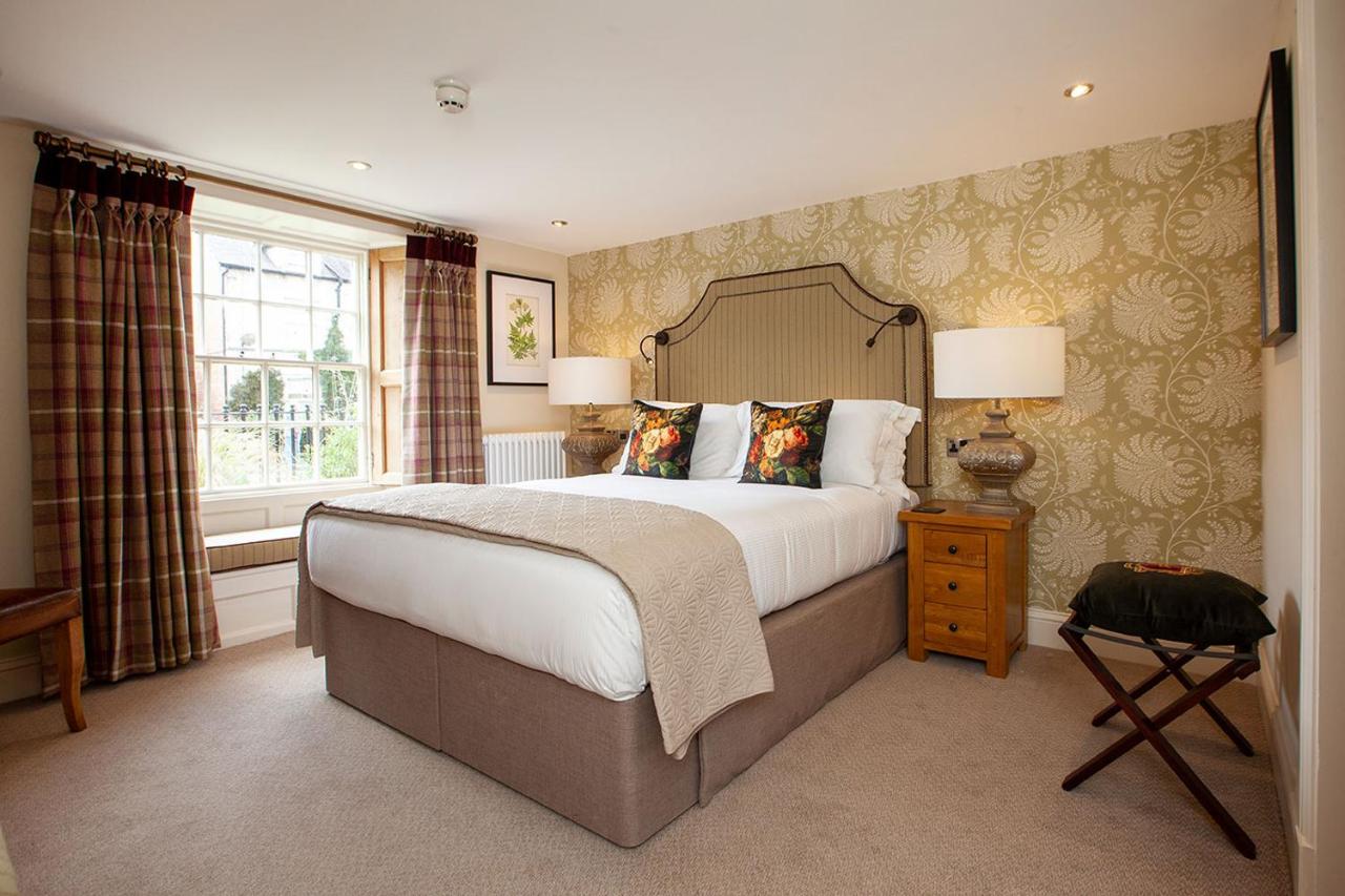 The Fox and Hounds Country Inn photo 3