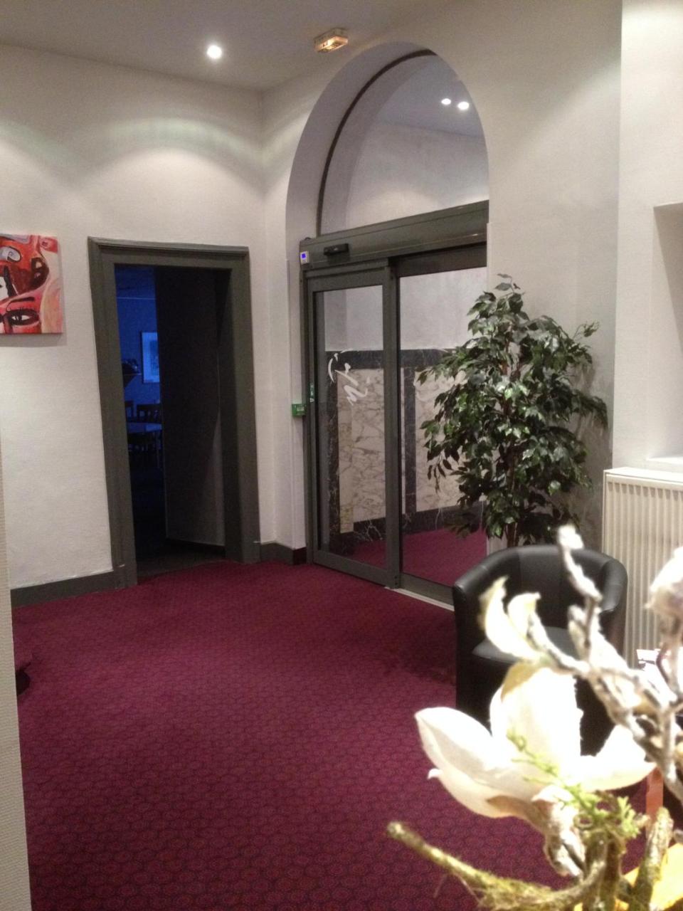 Amadeus Hotel photo 2