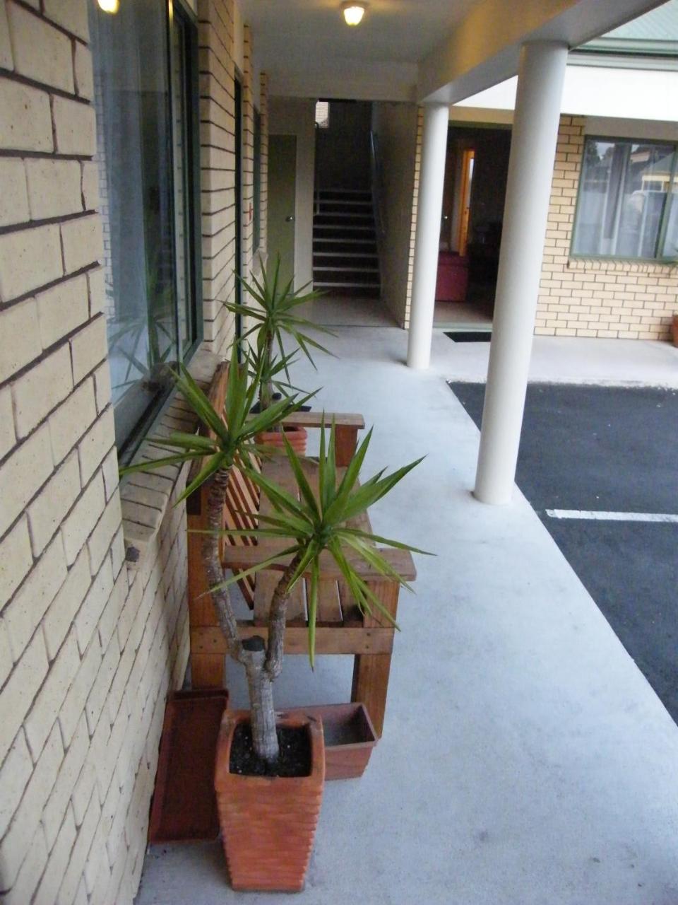 Hamilton Settlers Motor Lodge photo 2