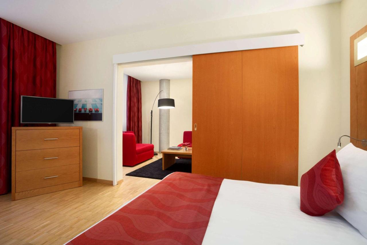 Ramada Encore by Wyndham Geneva photo 3
