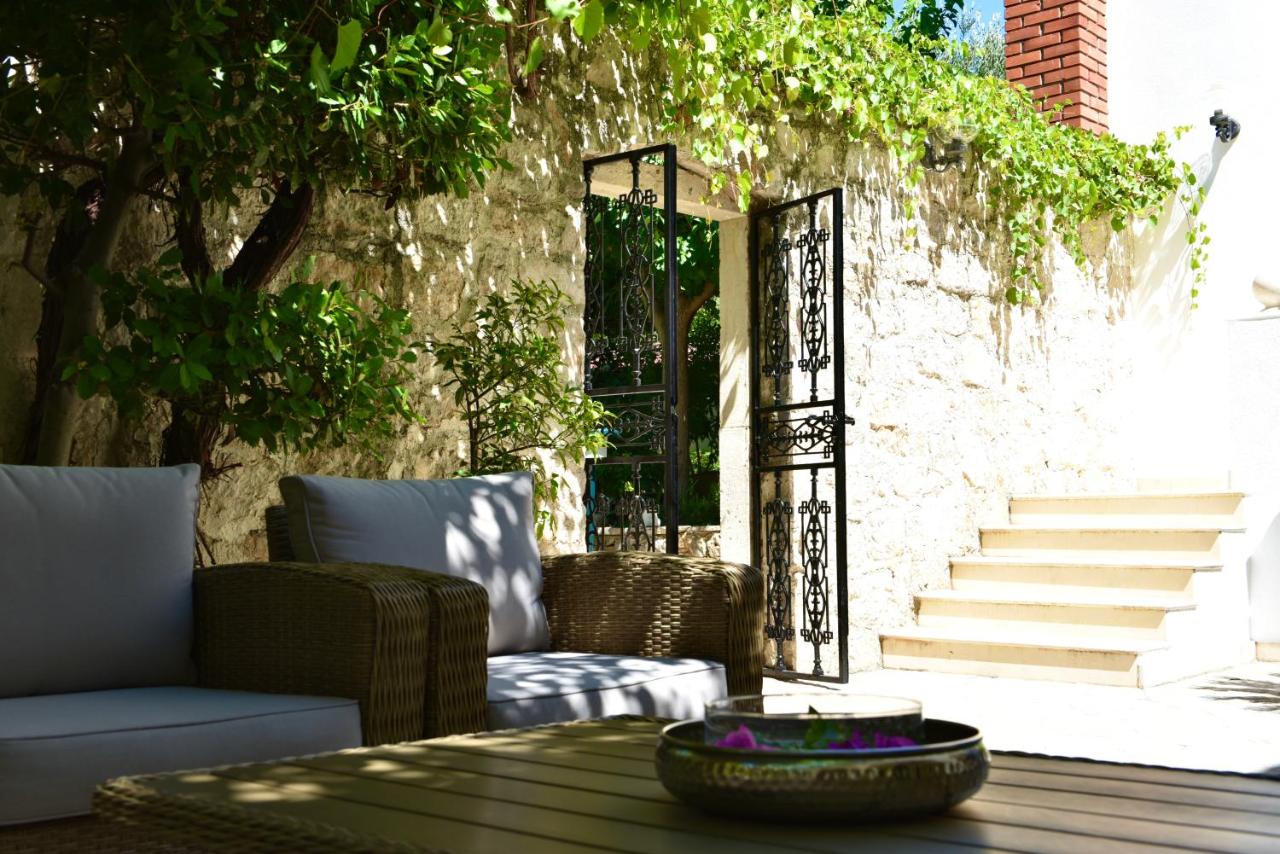 Villa Giardino Heritage Boutique Hotel Bol photo 4
