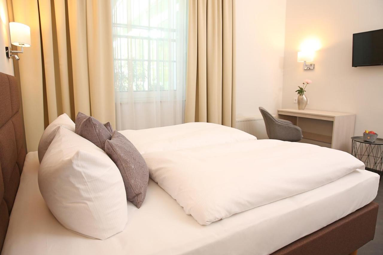 Landhotel Potsdam - 3